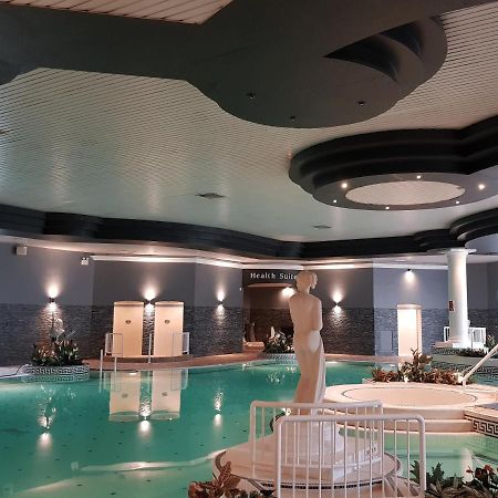 Rochestown Park Hotel & Leisure Centre คอร์ก ภายนอก รูปภาพ