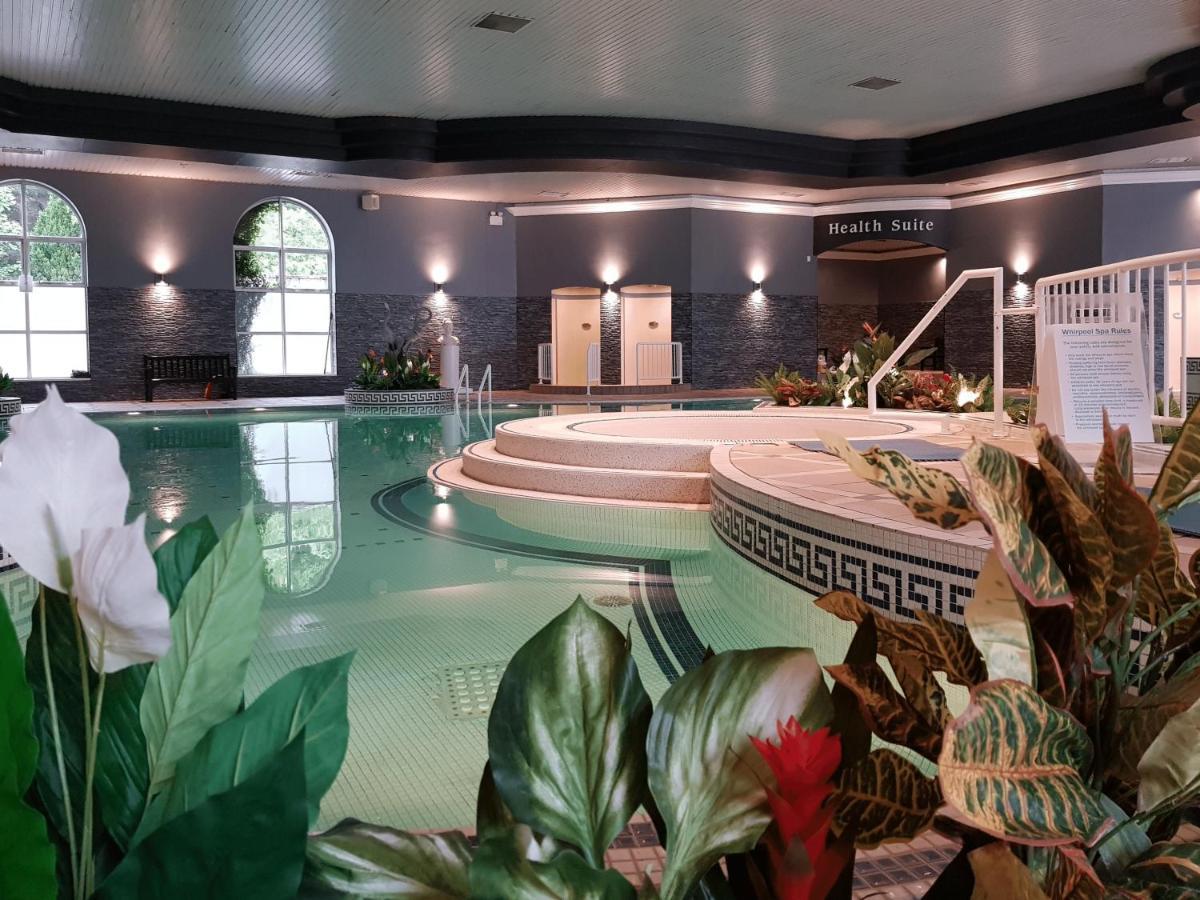 Rochestown Park Hotel & Leisure Centre คอร์ก ภายนอก รูปภาพ