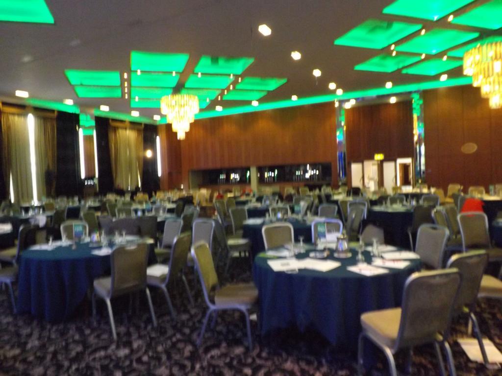 Rochestown Park Hotel & Leisure Centre คอร์ก ภายนอก รูปภาพ
