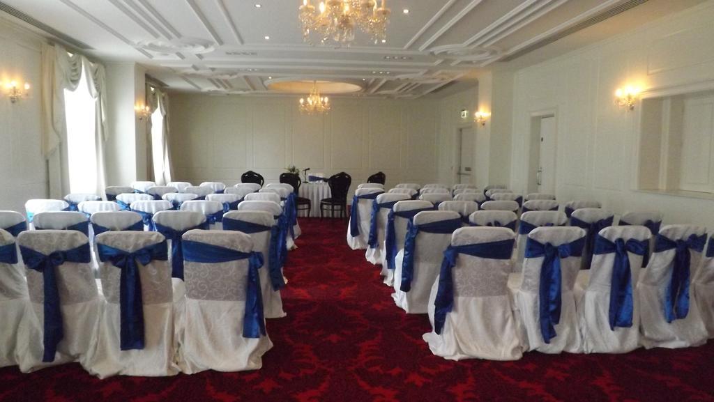 Rochestown Park Hotel & Leisure Centre คอร์ก ภายนอก รูปภาพ