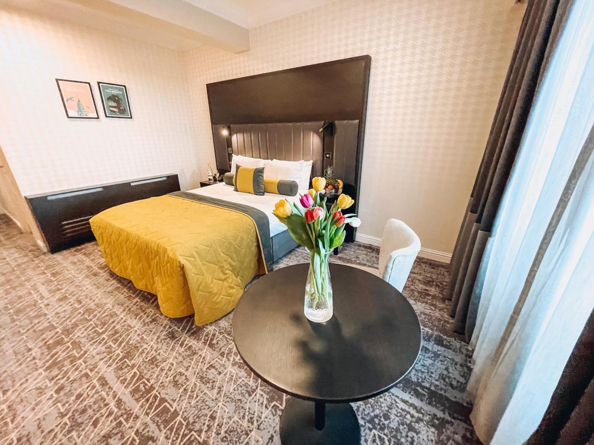 Rochestown Park Hotel & Leisure Centre คอร์ก ภายนอก รูปภาพ