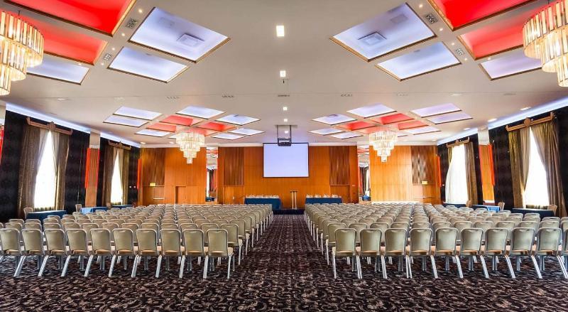 Rochestown Park Hotel & Leisure Centre คอร์ก ภายนอก รูปภาพ